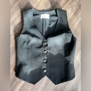 Aritzia Babaton Deniro Vest